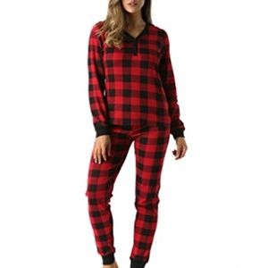S or 2X Buffalo check red pajams